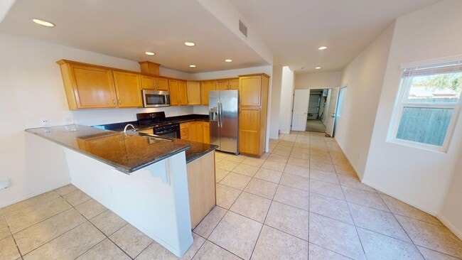 Building Photo - COASTAL Living | Blocks from the beach