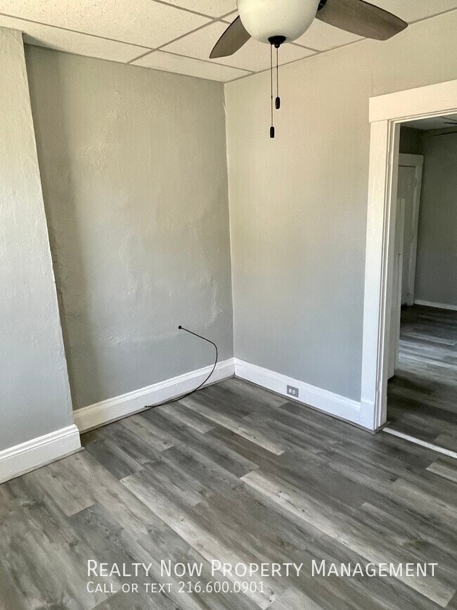 Building Photo - 2670 W 41st St