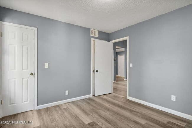 Building Photo - 5217 110th St