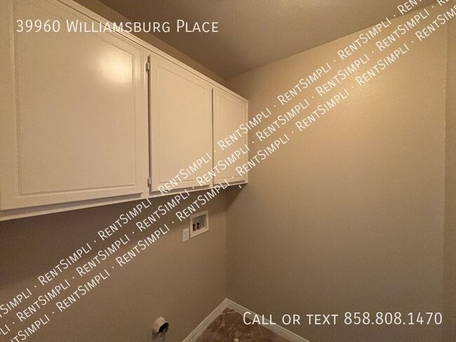 Building Photo - 39960 Williamsburg Pl