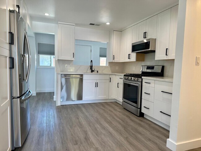 Building Photo - 2485 W Ave 133rd