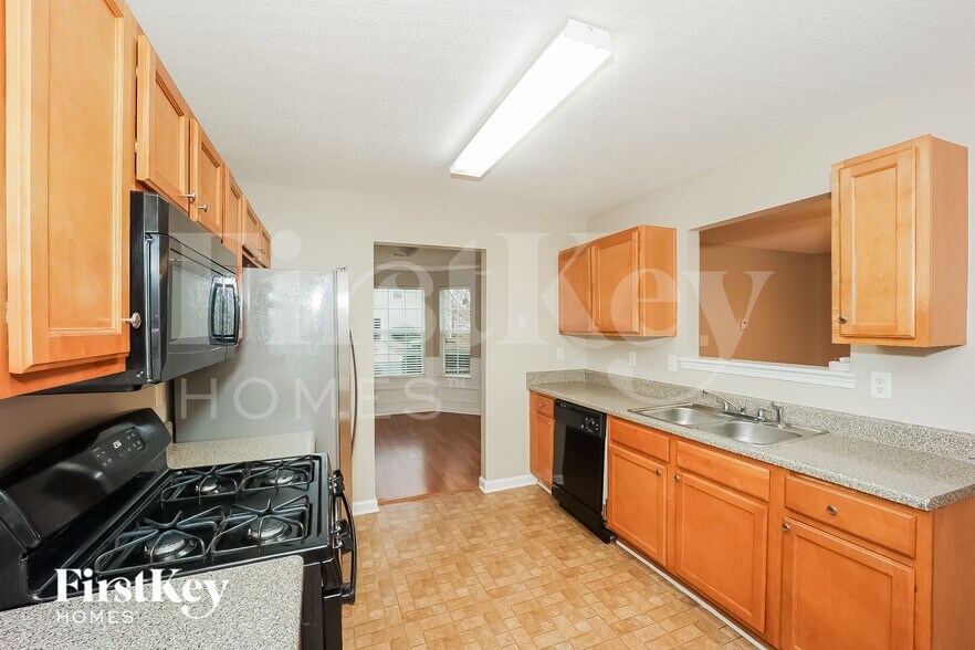 Building Photo - 980 Brisley Cir