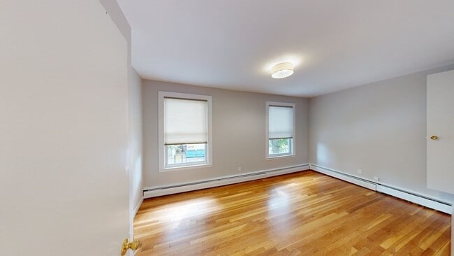 Building Photo - 9 Devotion St