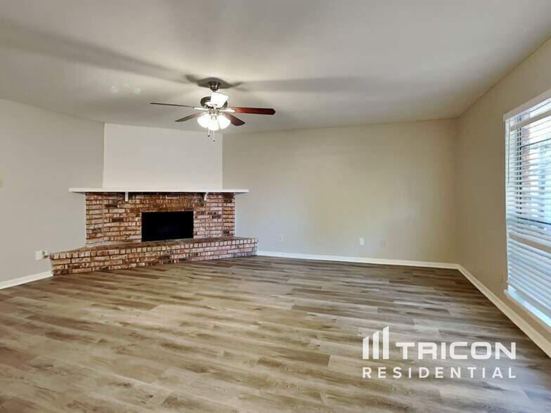 Building Photo - 1818 Pilot Way