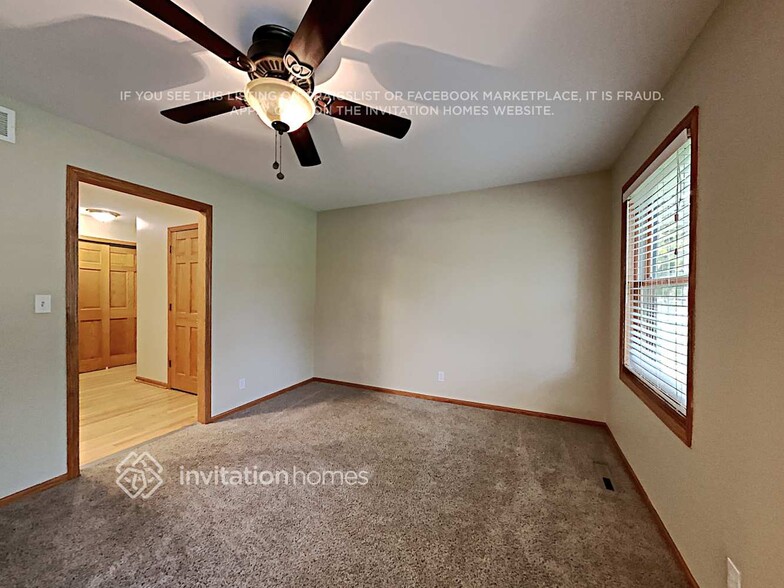 Building Photo - 330 Bayberry Ct