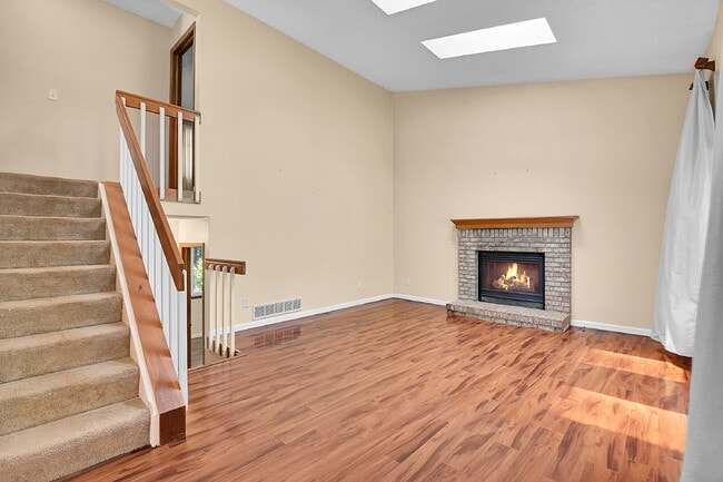 Building Photo - $2,900.00 4 bed, 3 bath, located in Aurora...