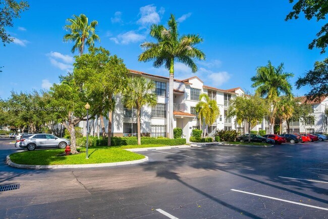 Building Photo - 3101 Port Royale Blvd