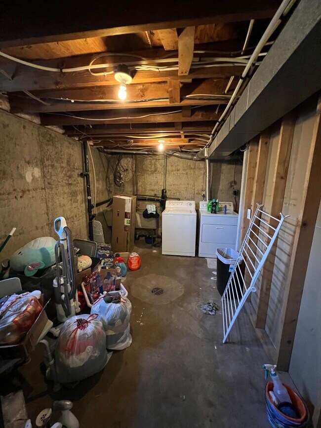 Building Photo - 1411 26th St