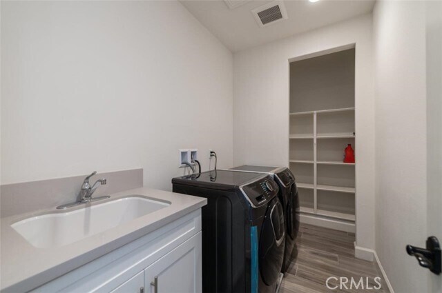 Building Photo - 101 Windswept