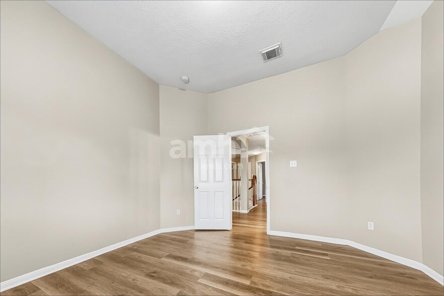 Building Photo - 15311 Forest Creek Farms Dr