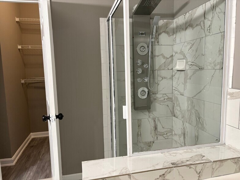 Building Photo - 7416 Hindon Cir