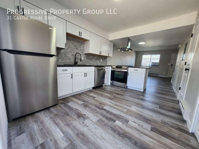 Primary Photo - Remodeled 2-Bedroom Townhome !