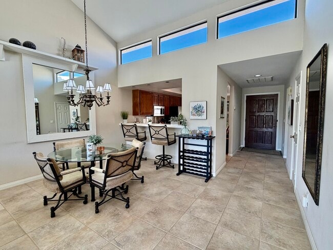 Building Photo - 257 Calle Del Verano