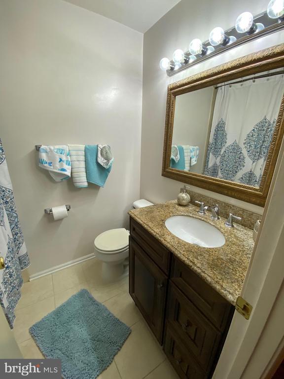 Building Photo - 8564 Springfield Oaks Dr