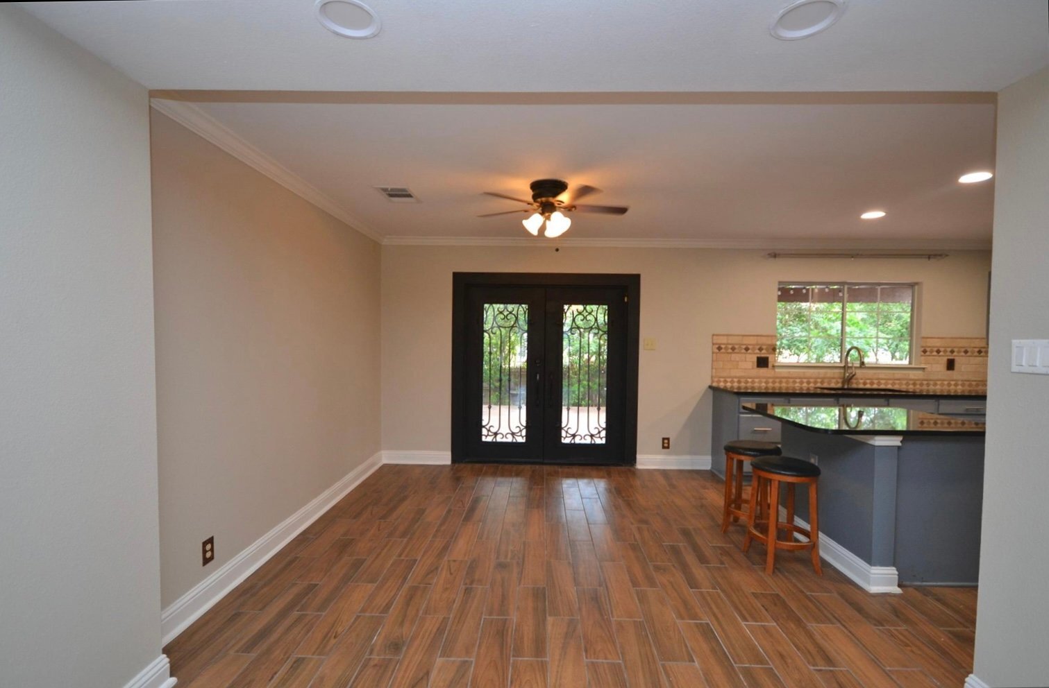 Building Photo - 9543 Summerbrook