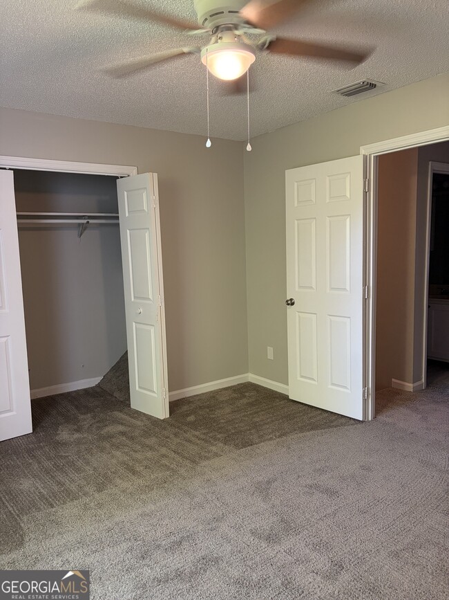 Building Photo - 724 Morningside Ln