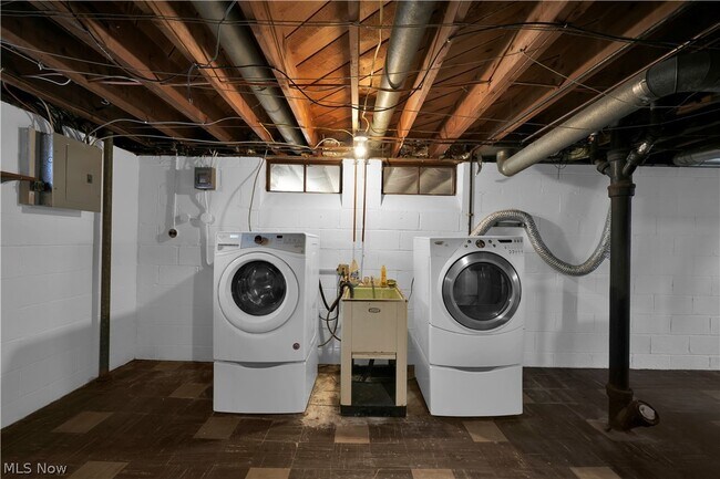 Building Photo - 3794 Salisbury Rd