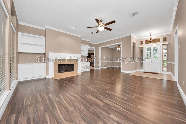 Building Photo - 15818 Sweetwater Creek Dr