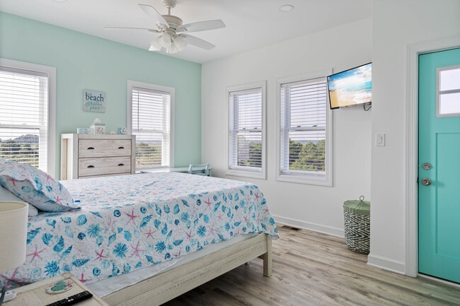 Building Photo - 29331 Clifton Shores Dr