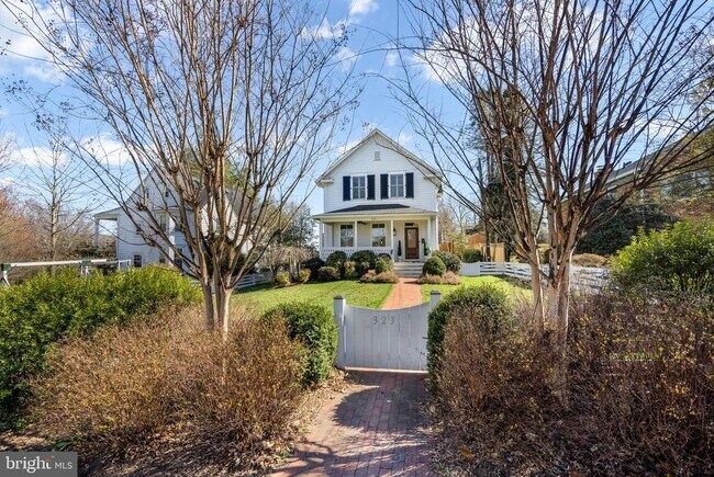 Building Photo - 323 S West St