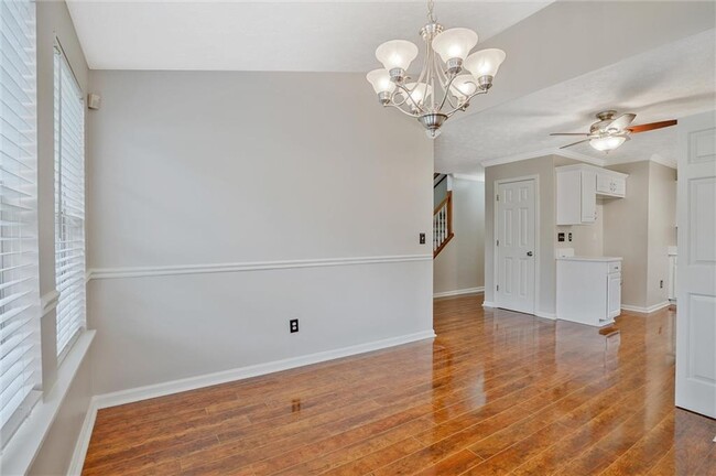 Building Photo - 4910 Lakebrooke Run
