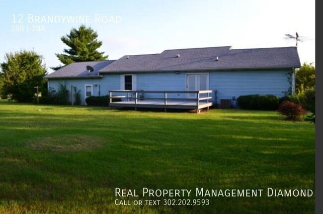 Building Photo - For Rent: Charming 3-Bedroom Ranch in Milf...