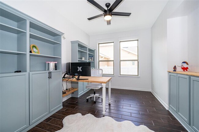 Building Photo - 2022 Redbay Ave