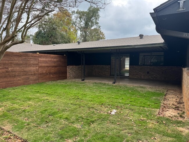 Building Photo - 1524 Timber Creek Dr