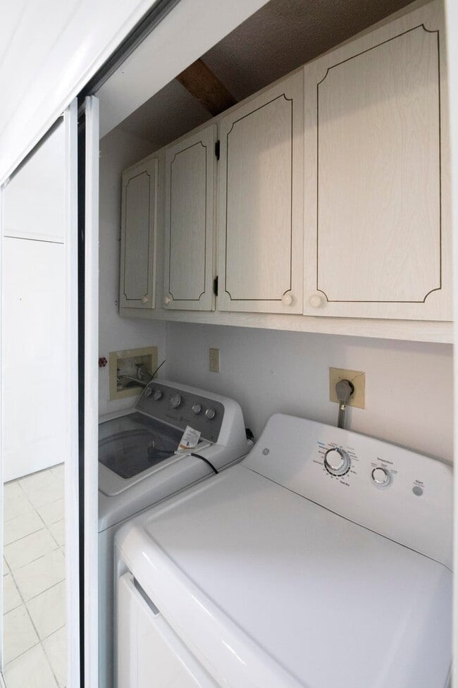 Laundry Closet - 9467 Boca Cove Cir