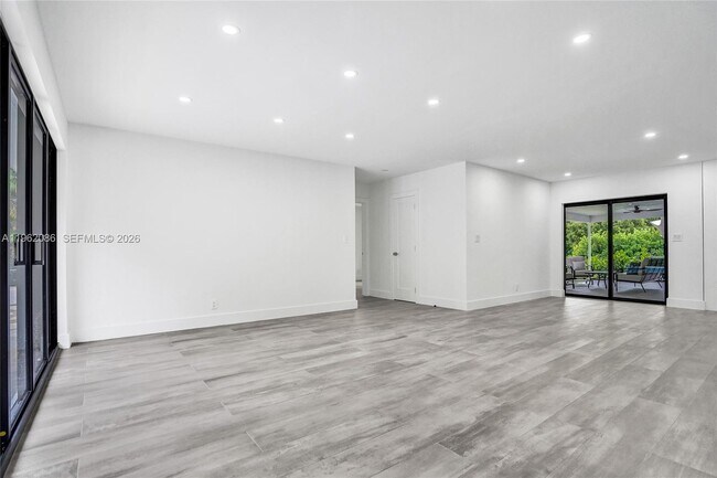 Building Photo - 470 Petersburg Tr