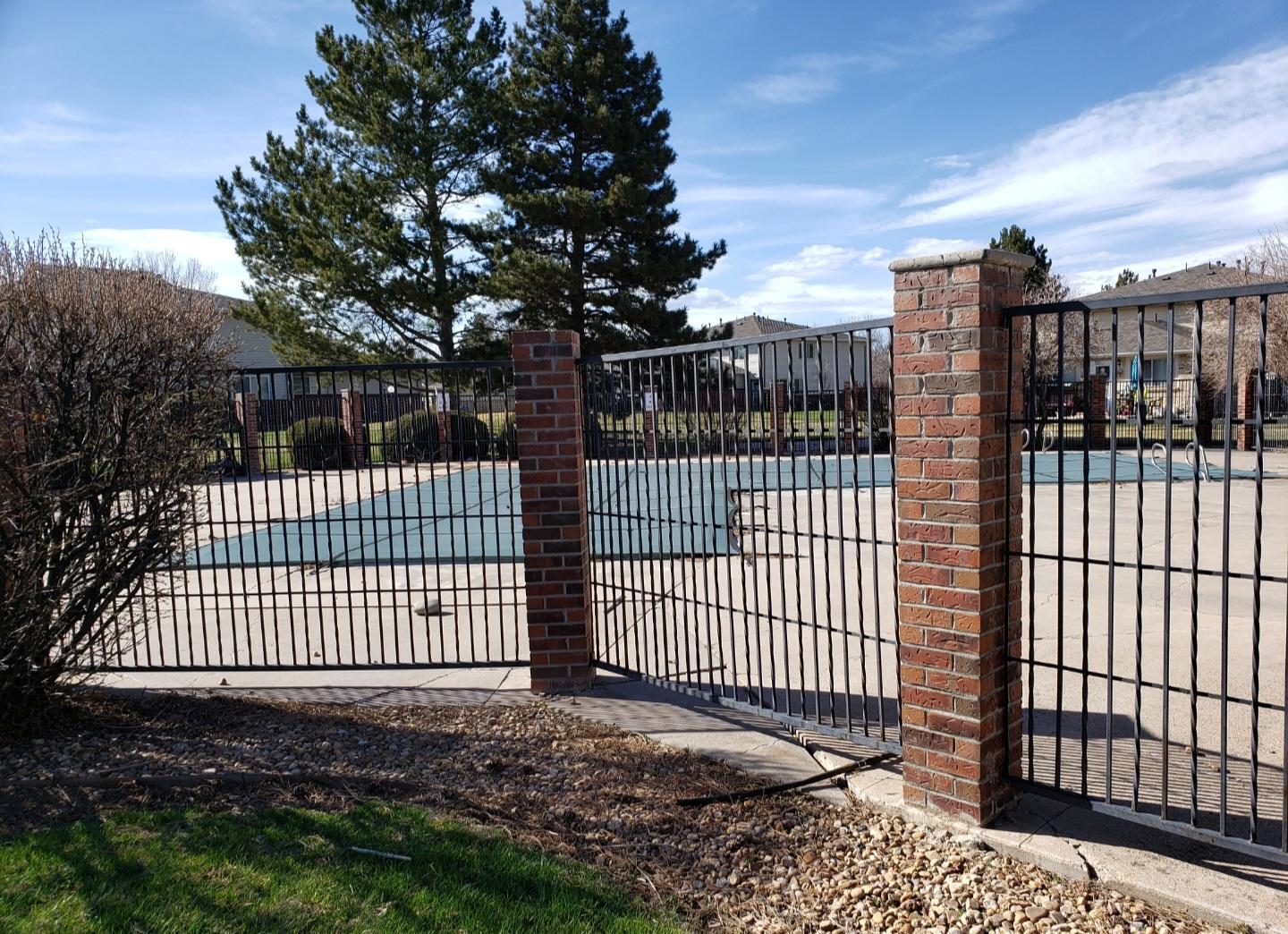 Building Photo - 3354 S Flower St