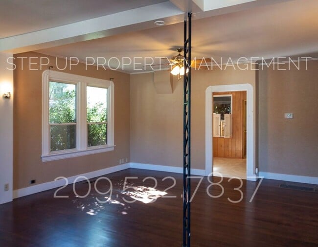 Building Photo - Conveniently located 2 Bedroom Home Near Downtown Sonora