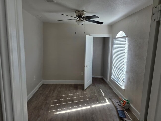 Building Photo - 2937 Laramie St