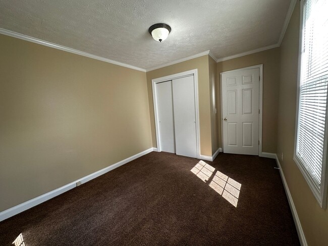 Building Photo - 3 bedroom - 1 bath - Morristown