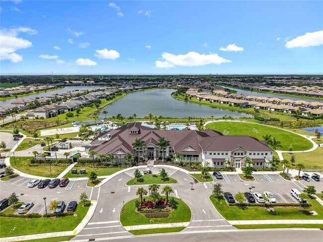 Building Photo - 14119 Pine Lodge Ln