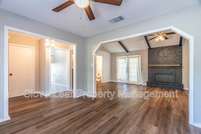 Building Photo - 5102 Staplehurst St