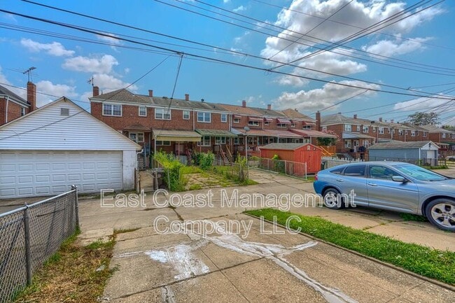 Building Photo - 2230 Coralthorn Rd