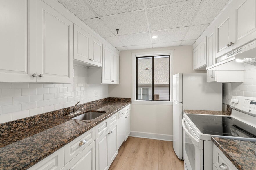 Building Photo - 111 Foster St