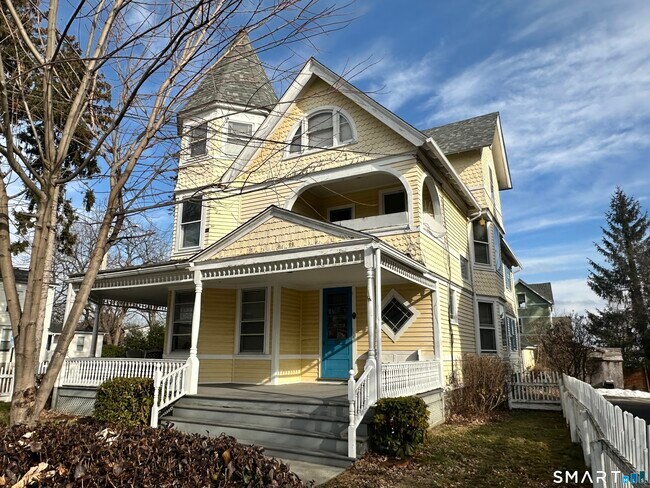 Building Photo - 118 Ellsworth St