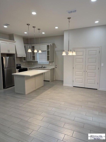 Building Photo - 2630 Haverford Blvd