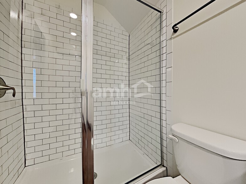 Building Photo - 167 Ivy Brook Dr