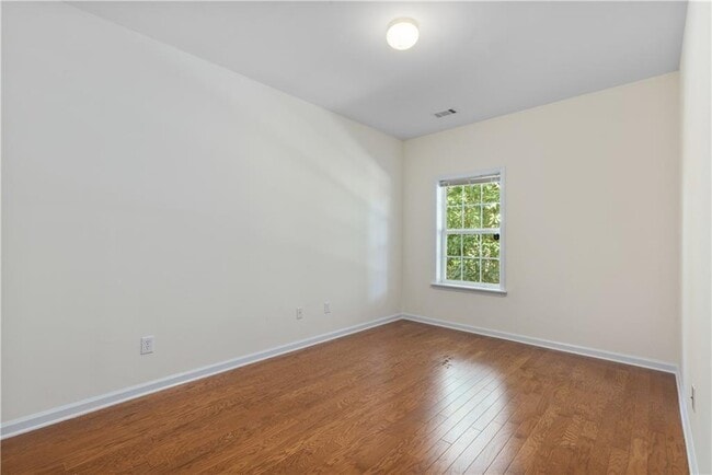 Building Photo - 1886 Greystone Oaks Way