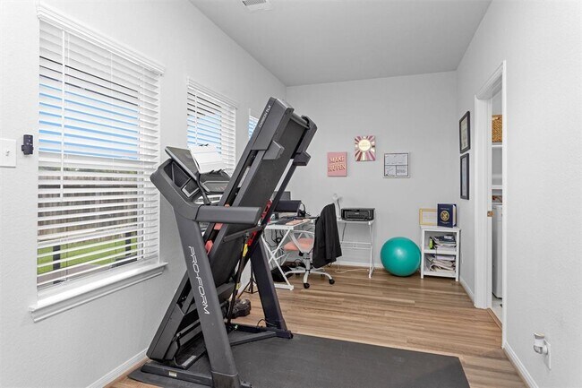 Building Photo - 16318 Westley Ridge Dr
