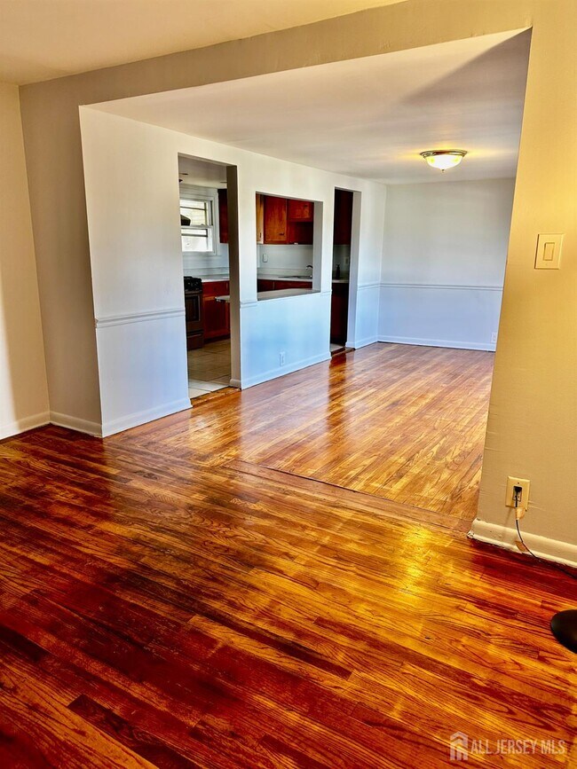 Building Photo - 428 New Market Rd