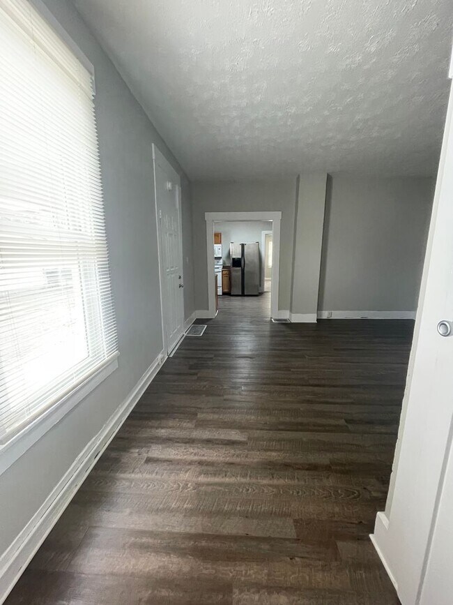 Building Photo - 1315 Morton St