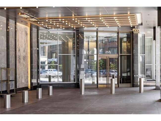 Building Photo - 255 Hennepin Ave