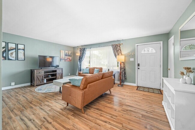 Building Photo - 2913 13th St