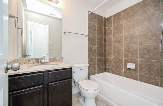 Building Photo - 14839 Swansea Harbor Lane