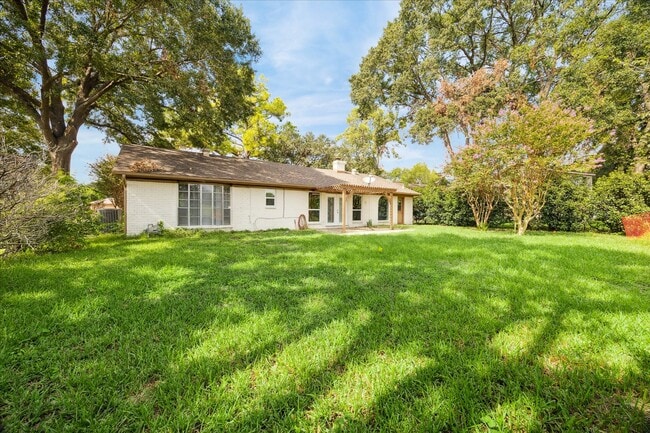 Building Photo - 5423 Bent Bough Ln
