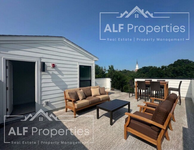 Building Photo - Luxury Downtown Wake Forest Living – Brand-New End Unit with Rooftop Terrace
